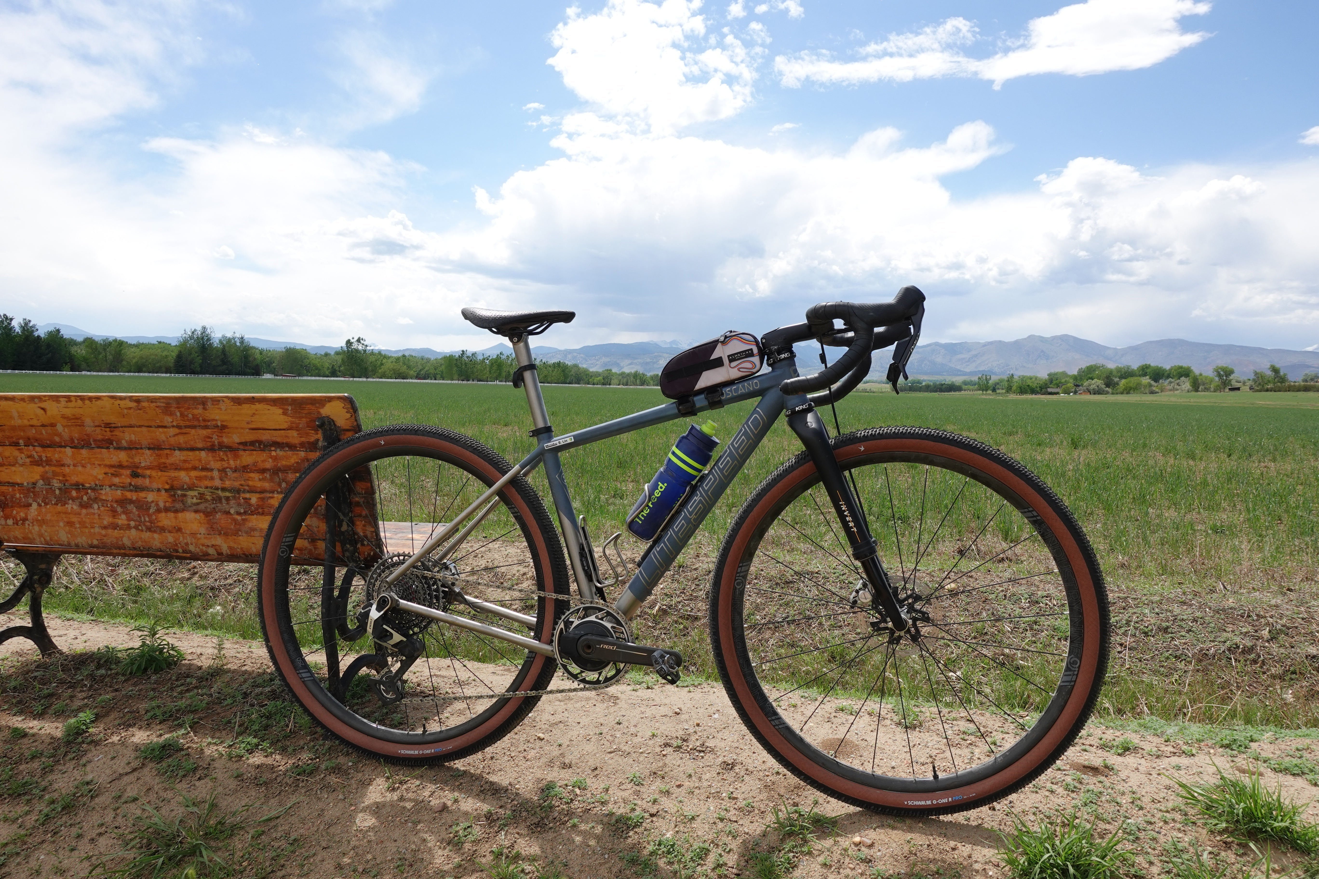 heimtrainer fahrrad übungen Klappbar, VANNECT Hometrainer Fahrrad Klappbar, Ergometer Heimtrainer mit 16 Stufen Magnetwiderstand, Herzfrequenzsensor, Grill Master Gloves Gudereit ET-11 evo Rohloff Color:Carbon Fiber Tan