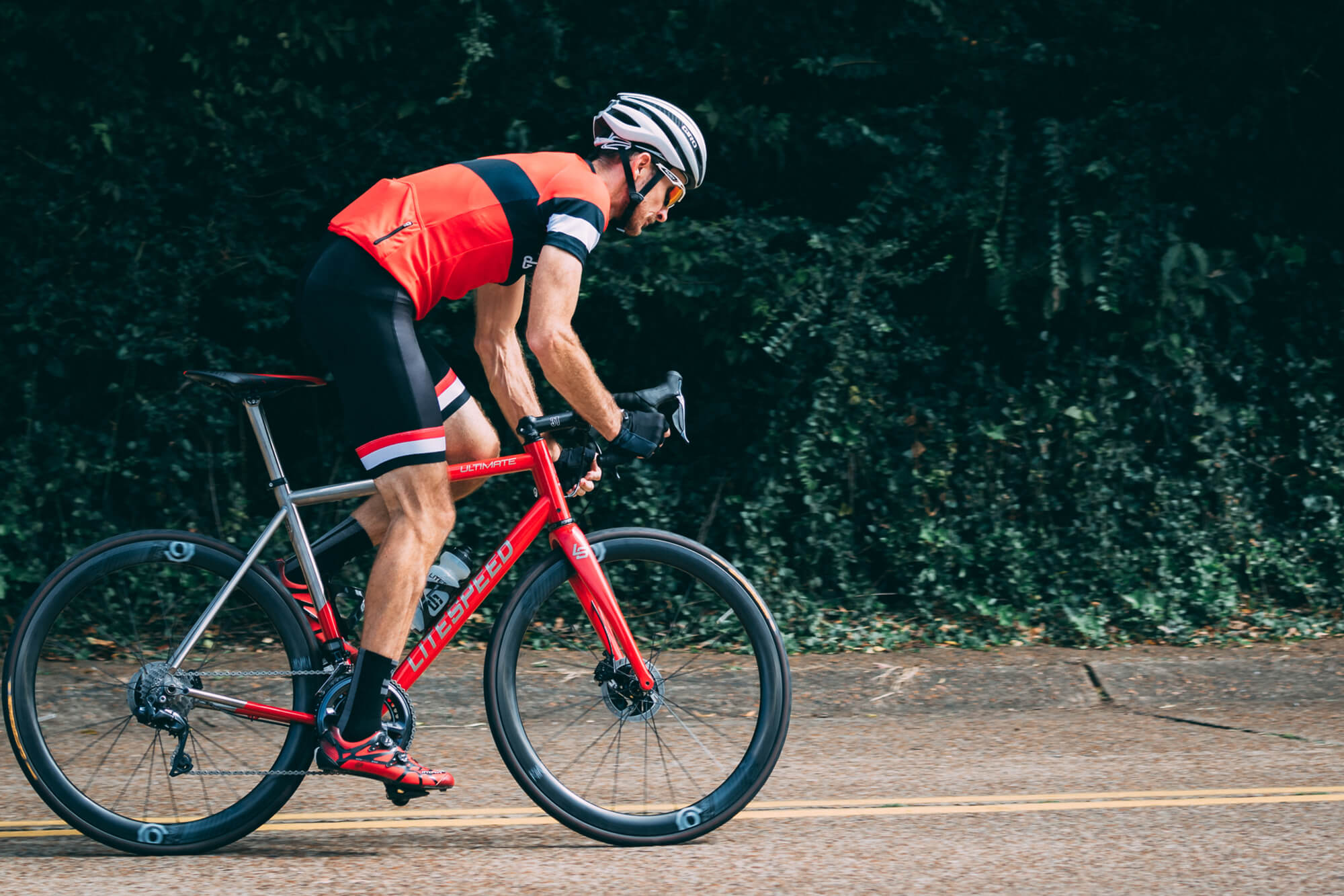 Chris Brown riding a Litespeed Ultimate