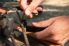 Titanium 8 - Bit Chainbreaker + Utility Knife Multi - Tool - Litespeed Bicycles